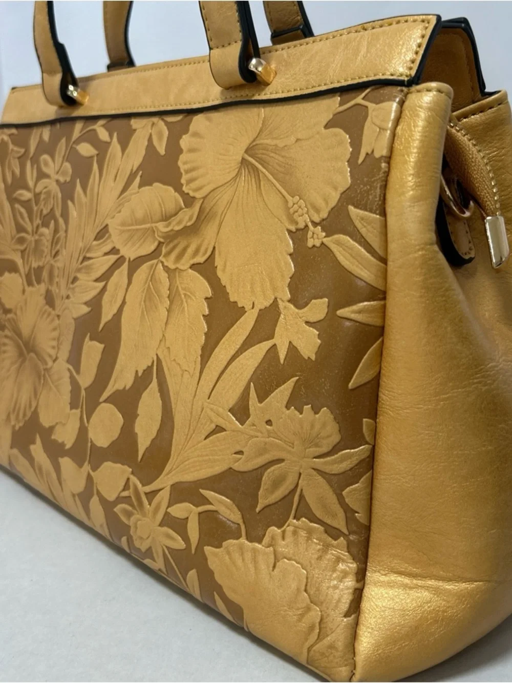 Mellow World stylish yellow
